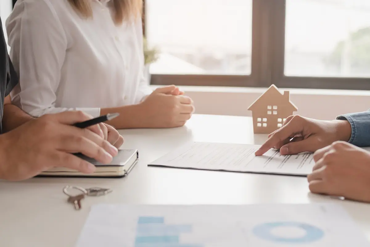 A Bethesda Landlord's Roadmap to Avoiding Costly Tenant Blind Spots